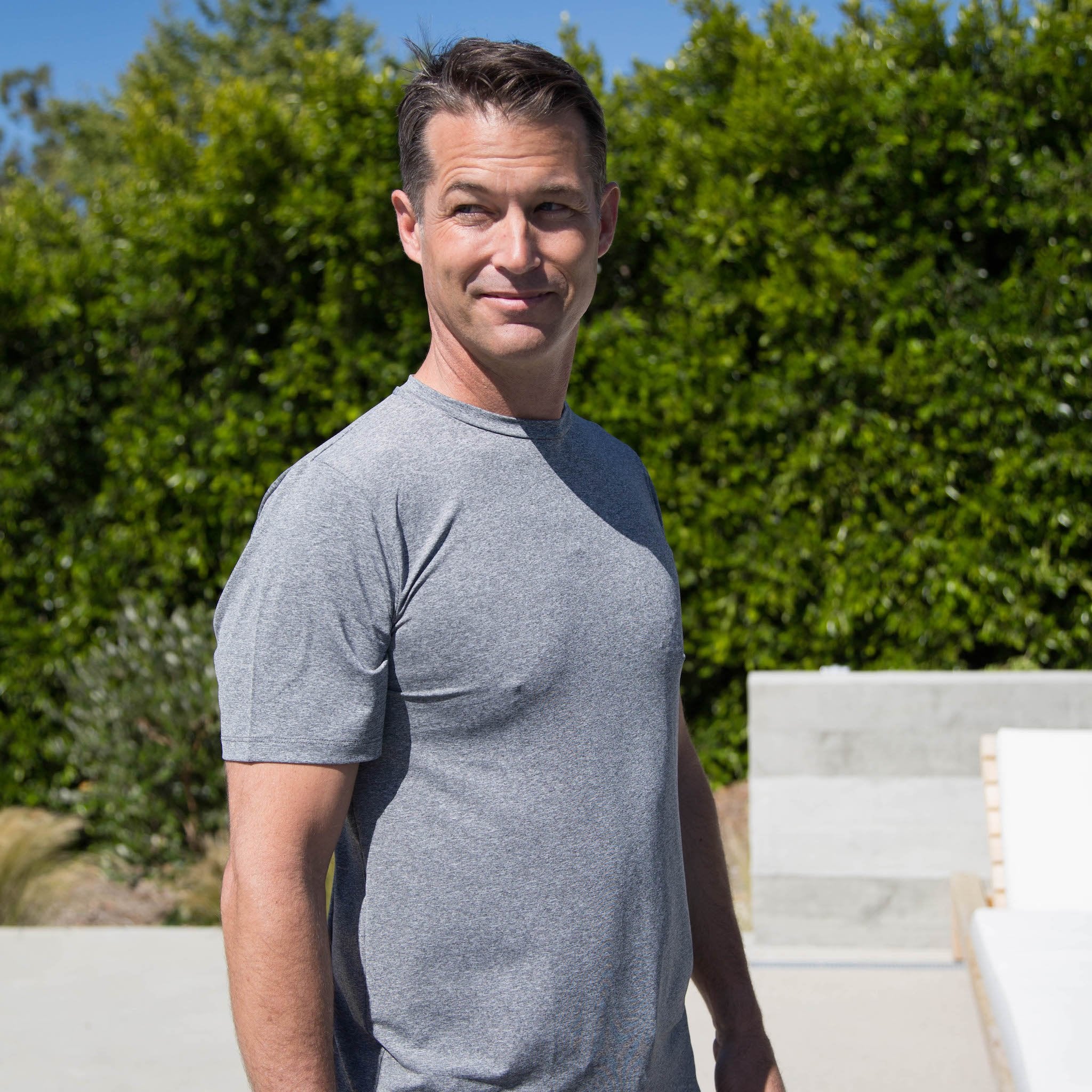 Bu Men’s Short Sleeve Crew Neck UPF 50+